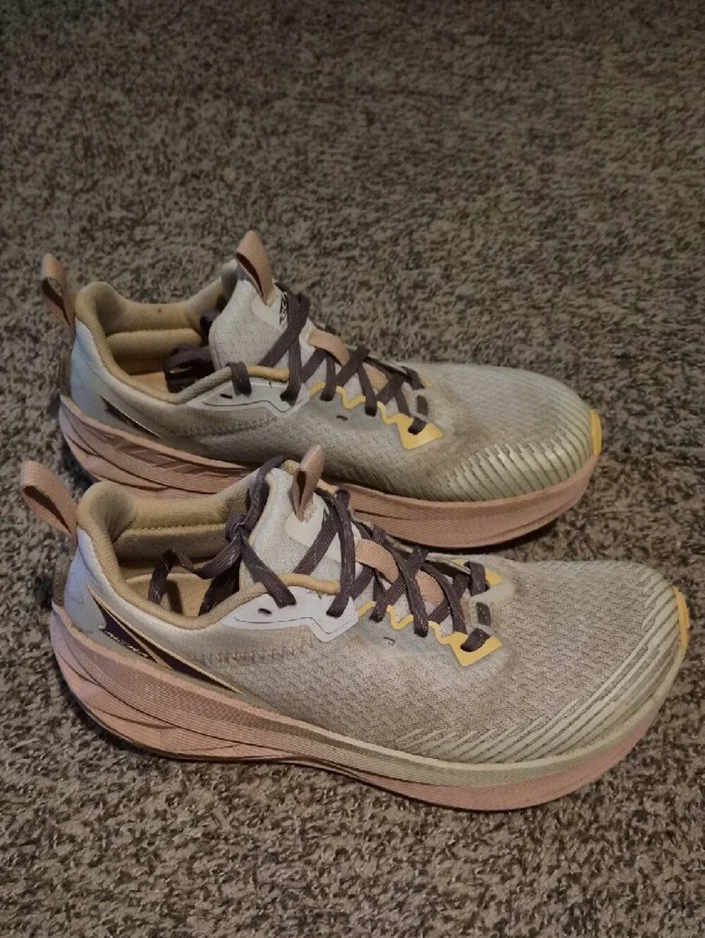 Altra size 22